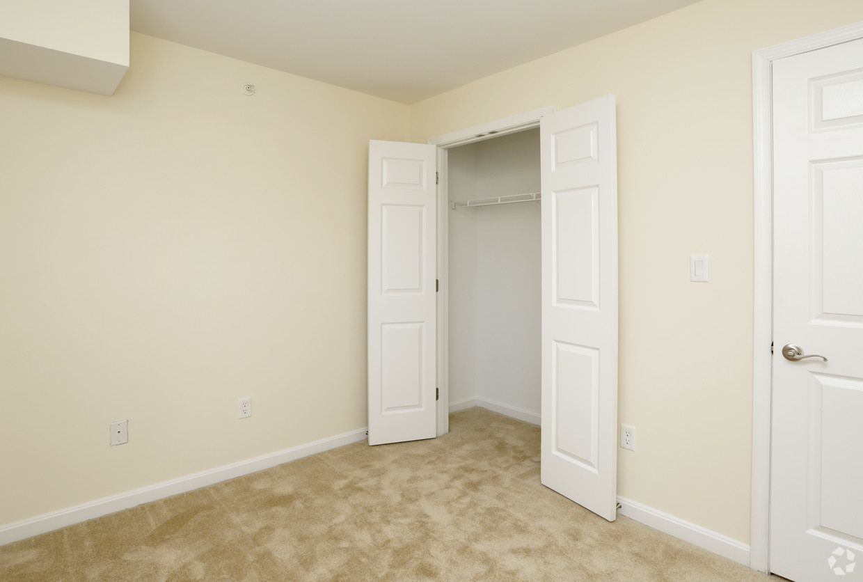 Gallery Bowling Brook Apartments